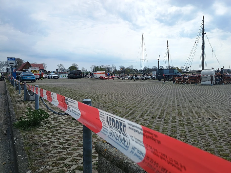 Wal-Rettung von "Timmy" auf der Insel Poel am Südrand der Ostsee, 18. April 2026.